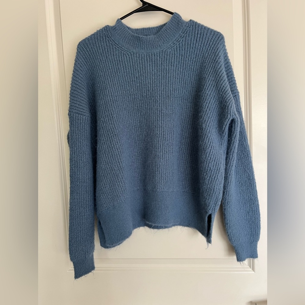 ZARA xs sweater